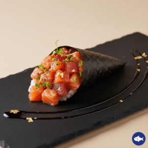 063.Temaki salmón picante